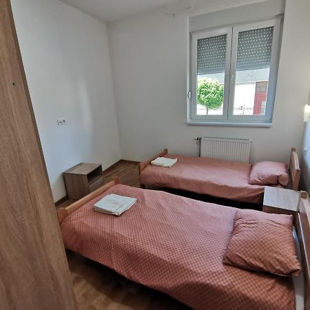Magi Apartments Novi Sad Esterno foto
