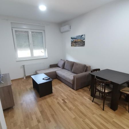 Magi Apartments Novi Sad Esterno foto